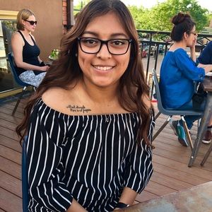 Meet your Posher, Devonne